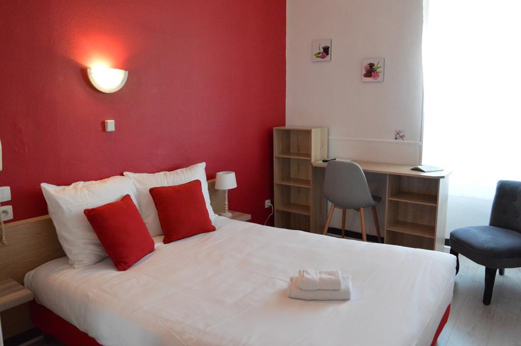Hotel De La Colombiere ชาลง-ซูร์-ซอน ภายนอก รูปภาพ