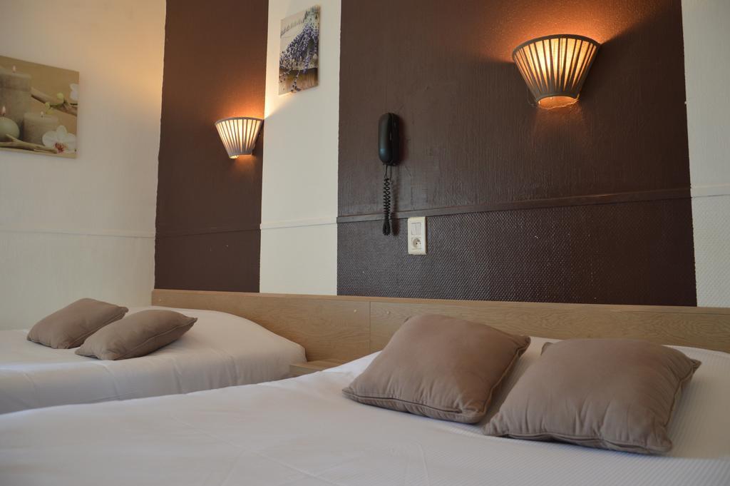 Hotel De La Colombiere ชาลง-ซูร์-ซอน ภายนอก รูปภาพ
