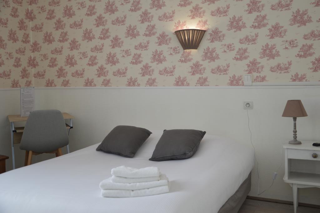 Hotel De La Colombiere ชาลง-ซูร์-ซอน ภายนอก รูปภาพ