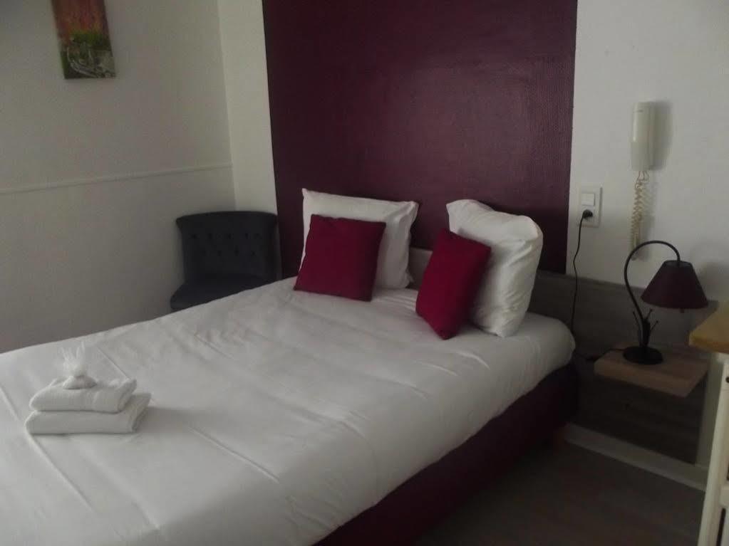 Hotel De La Colombiere ชาลง-ซูร์-ซอน ภายนอก รูปภาพ