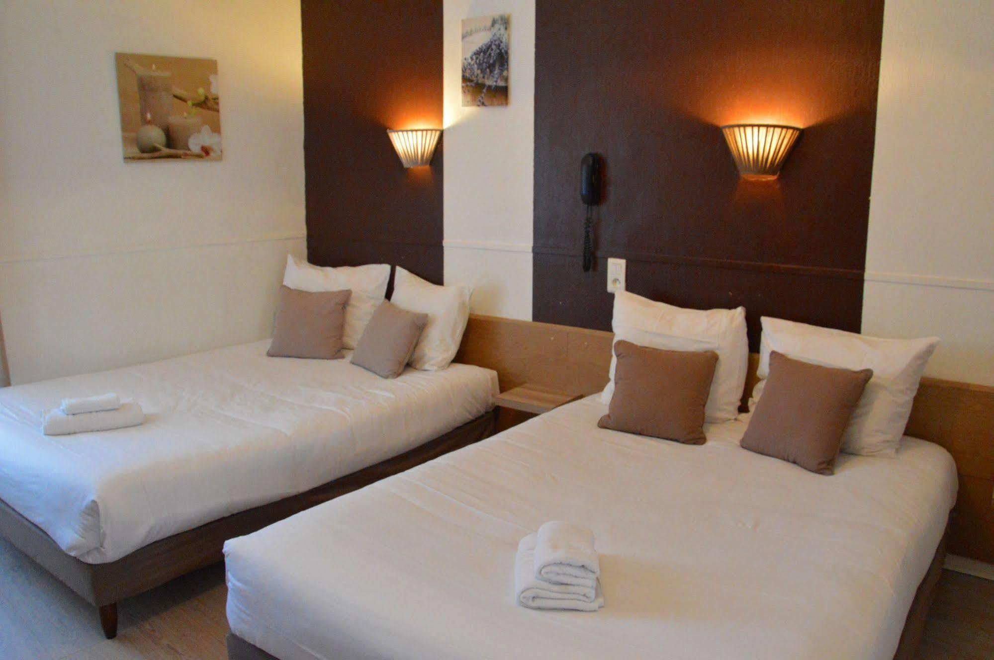 Hotel De La Colombiere ชาลง-ซูร์-ซอน ภายนอก รูปภาพ