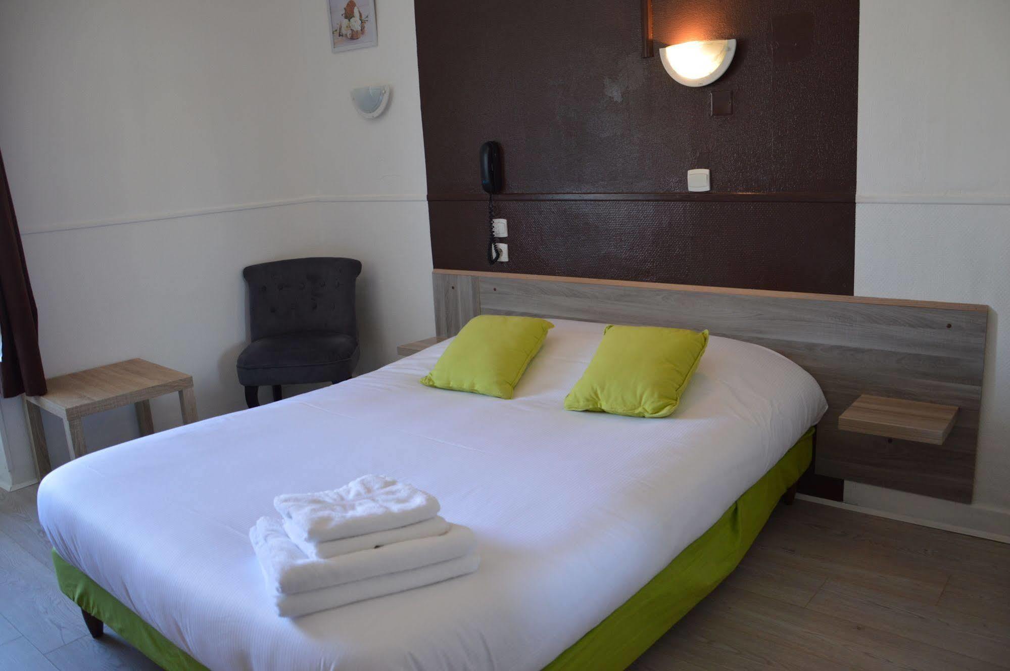 Hotel De La Colombiere ชาลง-ซูร์-ซอน ภายนอก รูปภาพ